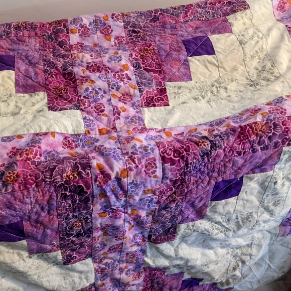 Queen Sized Patchwork Blanket - Picture 1 of 2
